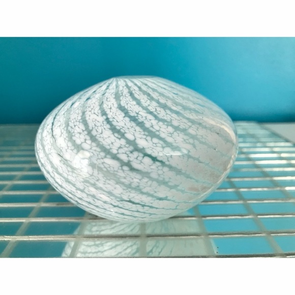 🎁 Vintage 1995 Signed Handblown Art Glass Bud Vase – White Milky Way Veining - Picture 5 of 9